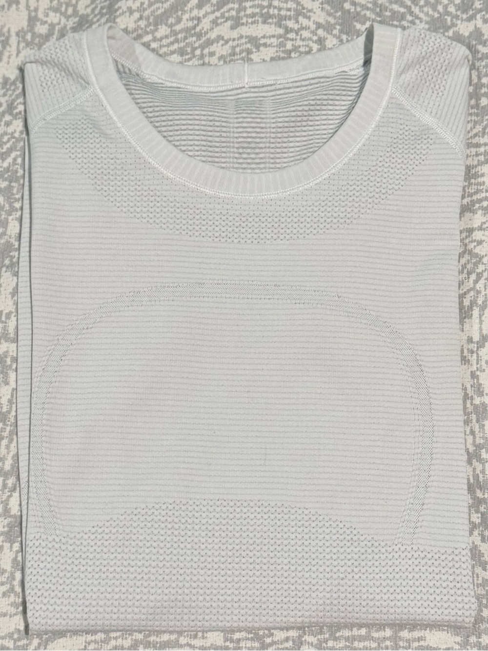 Lululemon /// Women’s Swiftly Tech Short Sleeve Crew - Size 10 - Picture 7 of 7